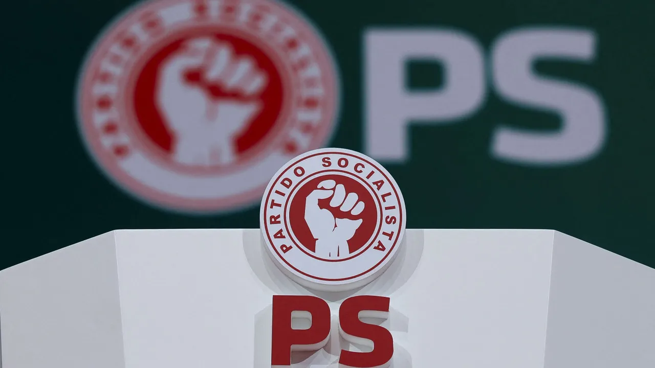 PS Acusa Governo de "Inação" Para Coma Com Famílias Que Querem Deixar Gaza