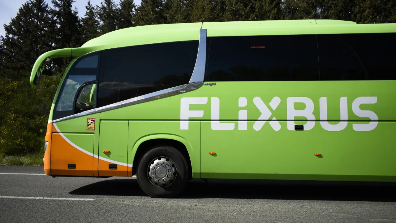 Parceira da Flixbus investe 2 milhões em autocarros de dois andares
