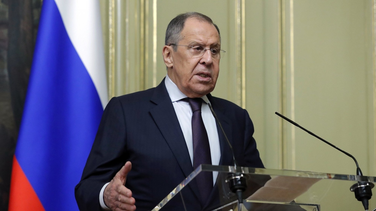 Rússia Anuncia Possível Apoio Militar Para Reforçar Capacidade Defensiva de Moçambique • Diário Económico