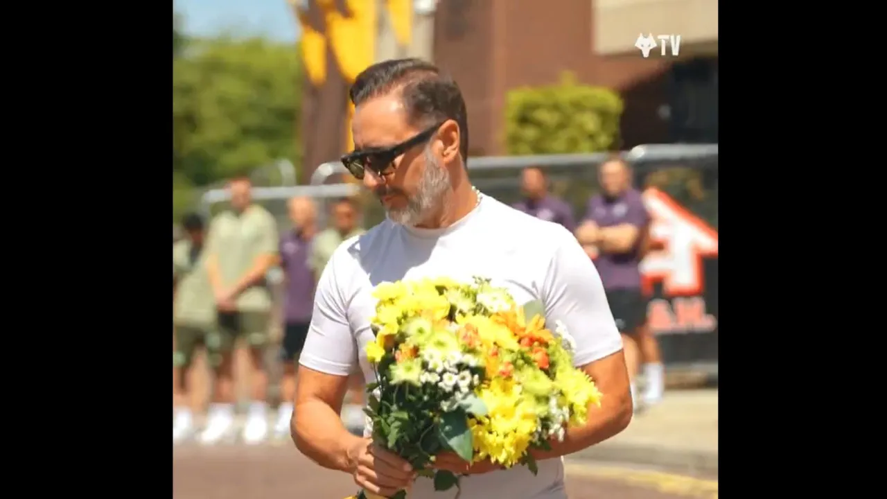 Vícor Pereira Lidera Homenagem Do Wolverhampton A Diogo Jota