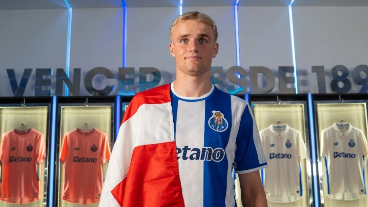 Victor Froholdt 'forçou' transferminncia para o FC Porto: "Ficou Claro ..."