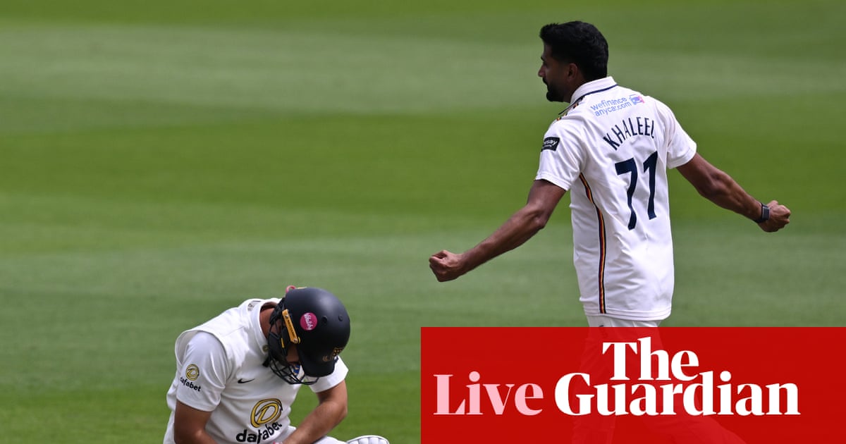 Yorkshire v Surrey, Sussex v Essex e mais: County Cricket Day - Live | Campeonato do condado